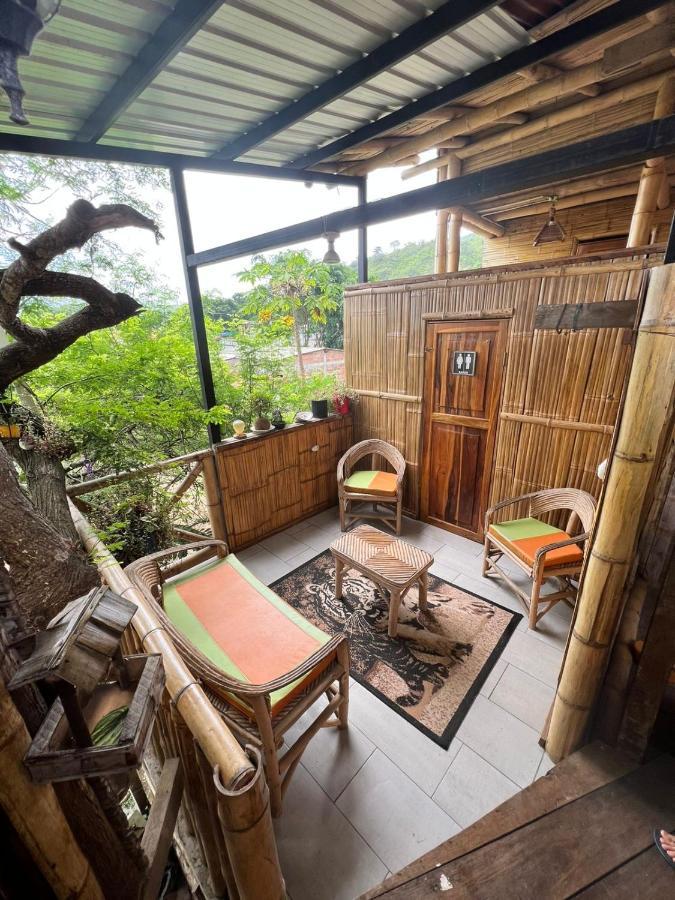 Hostal Monte Libano Puerto López Екстериор снимка