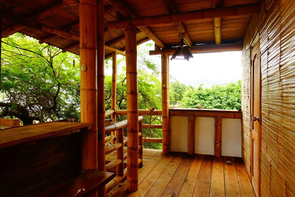 Hostal Monte Libano Puerto López Екстериор снимка